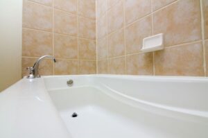 How to Remove Grout from a Tub’s Surface (Soft or Hardened)