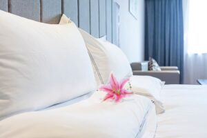 Why Hotels Use White Bedding